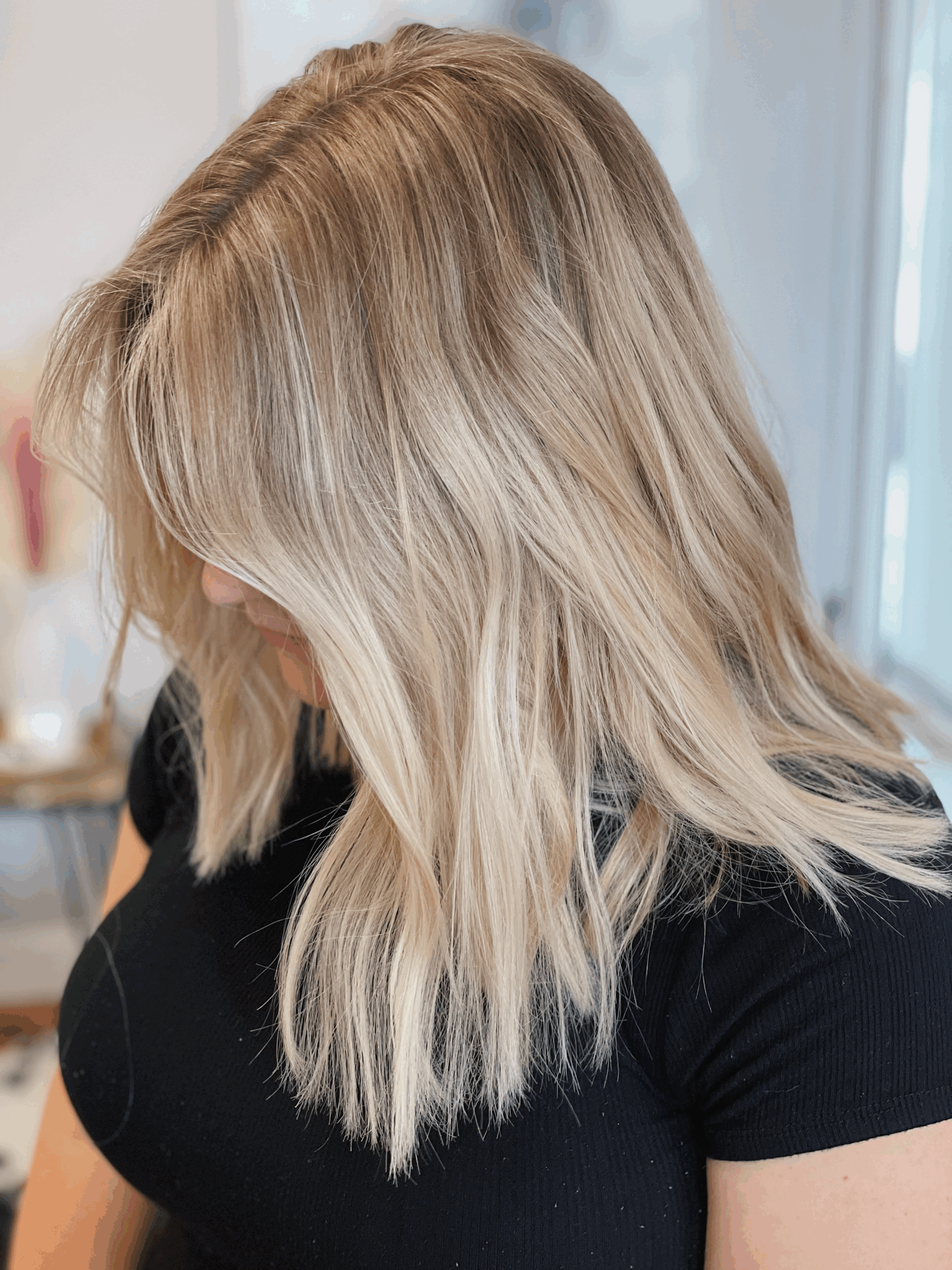 Blonde hair balayage by color specialist Jacqueline Redd Roberson in her studio serving the best extensions in Madison, MS